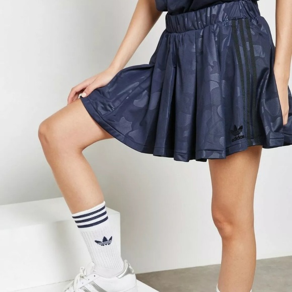Adidas Camouflage Seoul Winter Skirt in Ink S - Picture 1 of 8